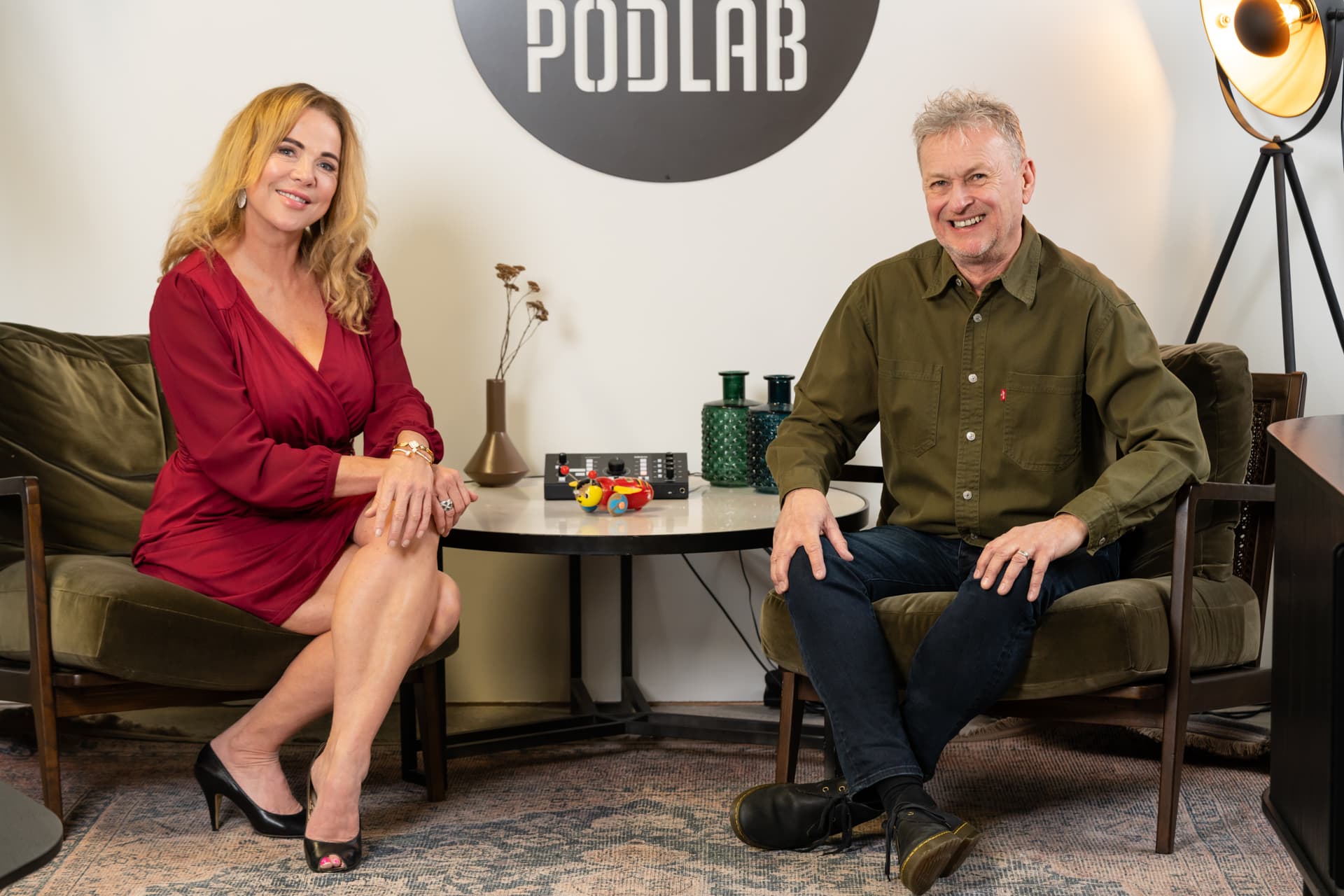 Kiwi Story Group presenters Trudi Nelson and Robert Scott
